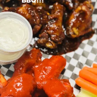chicken wings and fried chicken, bbq chicken, chicken wings, chicken, fried chicken wings, poultry, fried chicken, bbq wings, food