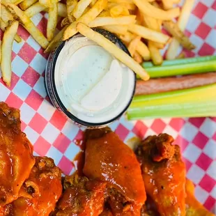 fried chicken wings, food, bbq wings, chicken wings and fried chicken, poultry, fried chicken, bbq chicken, chicken, chicken wings