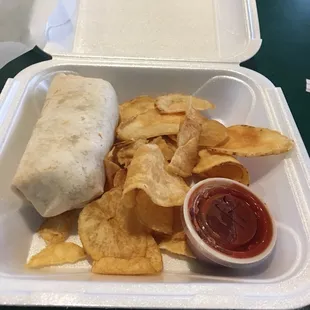 Steak burrito with potato chips