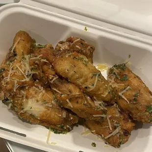 Garlic parmasean wings