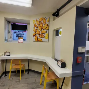 the inside of a fast food restaurant