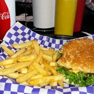 Love the double cheeseburger I had here, it&apos;s pretty big and it will fill you up