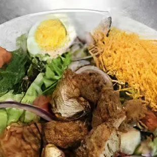 food, chicken wings and fried chicken