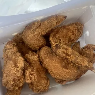 food, bbq wings, fried chicken wings, chicken wings and fried chicken, poultry, chicken wings, chicken, bbq chicken, fried chicken