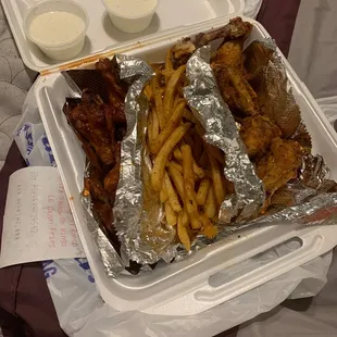 Honey BBQ and Spicy Cajun ranch with *Cajun Fries (Large)