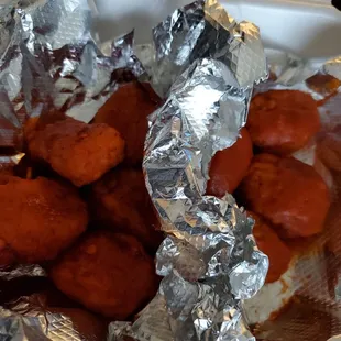 Hawaiian volcano and Texas wang. As you can tell its hard to tell which is which. Wish they would've labeled it