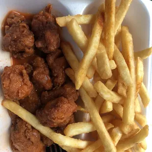 4. 10 Boneless Chicken, Fries and Drink