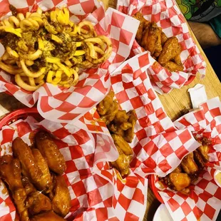 chicken wings and fried chicken, food