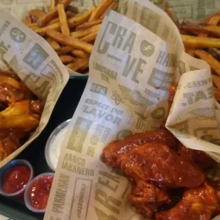 The atomic wings... Shut the front door, don't get this sauce on your lips woohoo.