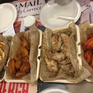 fried chicken, chicken wings, bbq wings, chicken wings and fried chicken, fried chicken wings, chicken, poultry, food, bbq chicken