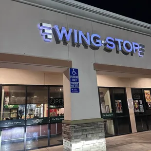 Worst wing stop to go in Fresno/Clovis!!!!