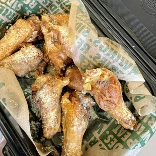 food, bbq wings, fried chicken wings, chicken wings and fried chicken, poultry, chicken wings, chicken, bbq chicken, fried chicken