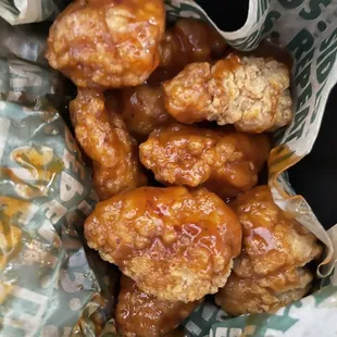 poultry, fried chicken wings, chicken wings and fried chicken, chicken wings, fried chicken, chicken, food, bbq chicken, bbq wings