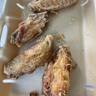 I guess they no longer clean wings