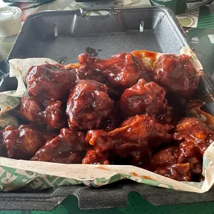 15 wings, hot bbq, all drums, extra wet. Nailed it.