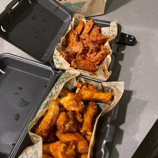 10 mango habanero &amp; 10 hot lemon (glad it&apos;s back)