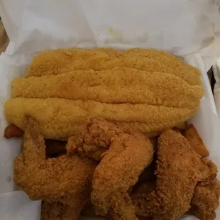 Catfish and wing combo