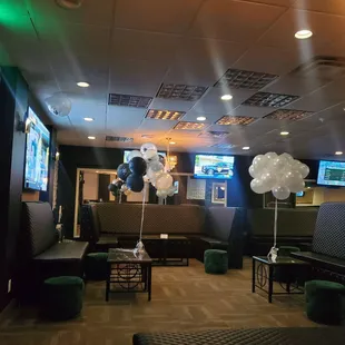 balloons and balloons