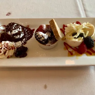 food, cupcakes, dessert