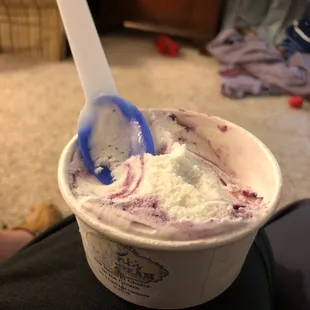 Color changing spoon with blueberry buttermilk cheesecake ice cream
