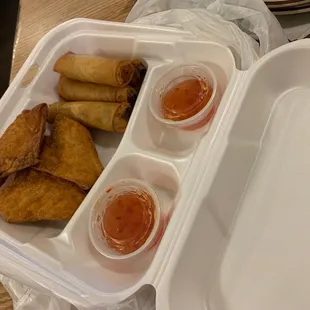 Crab Rangoon &amp; Egg Roll