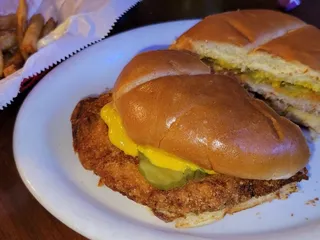 Houston's on Main