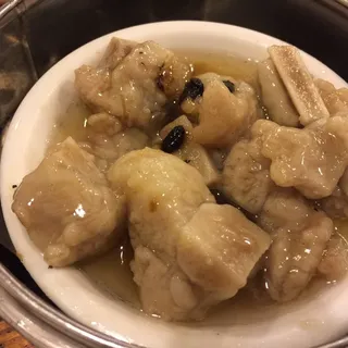 Steamed Spare Ribs and Rice Noodle