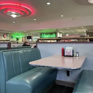 sushi and sashimi, interior