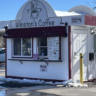 Cute bev shack