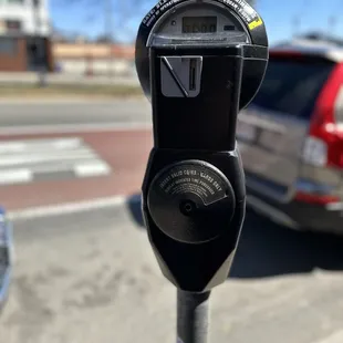 Parking meters right out in front. The  Meters are Free on Sundays @ Winter Hill Italian Bakery in Somerville MA.