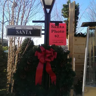 Photos with Santa $7