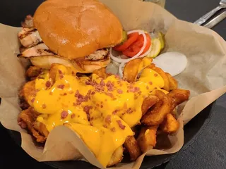 Pioneers Pub & Grub