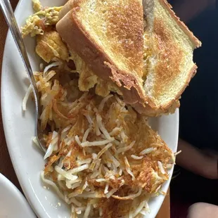 Mexi-melt sandwich with hashbrown