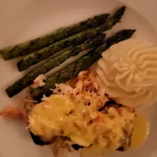 Veal tenderloin topped either crab and hollandaise