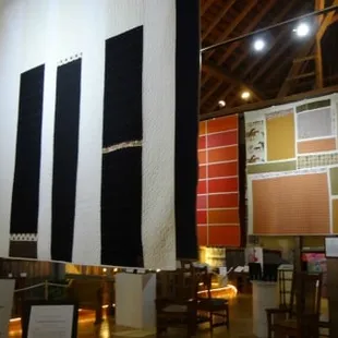 Inside view to the right.