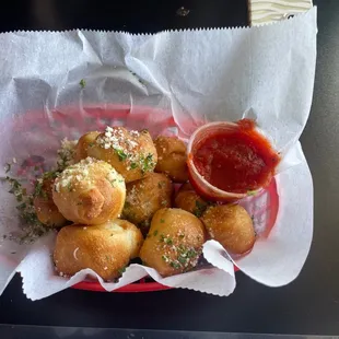 Garlic knots