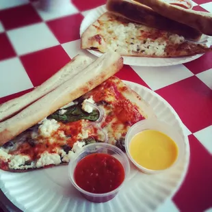 Pizza and breadsticks!