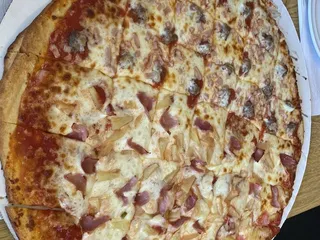 Maurizio's Pizza of Terre Haute