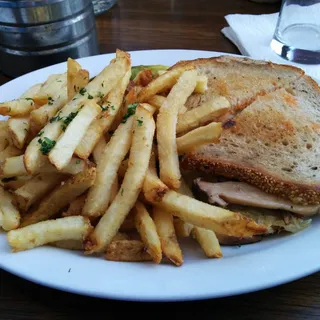 Roasted Mushroom Reuben Sandwich