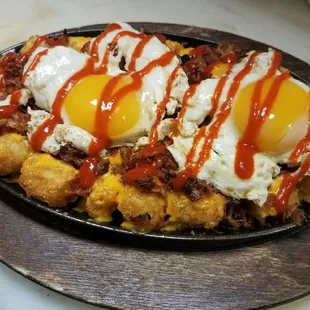 Sunny bacon cheddar sriracha Tot skillet