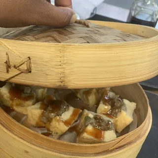 D17. Teriyaki Beef Tofu Puff