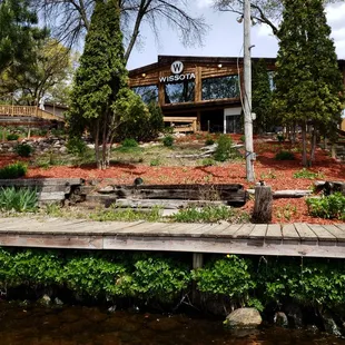 a view of the restaurant from the water