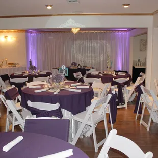 Indoor reception with uplighting