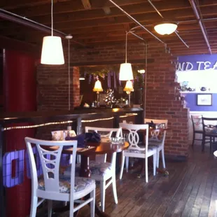 Ecclectic and charming seating in the atrium of Pottery Place.