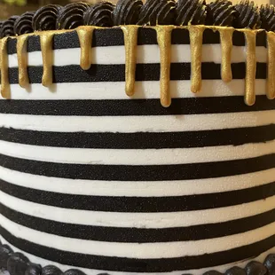 Black and White cake
