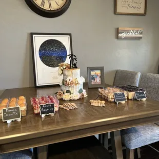 Wedding cake and dessert shooters