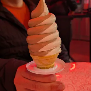Twist soft serve cone