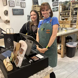Erin and Robyn! Very kind and helpful. Erin hand makes a lot of the products!