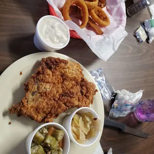 Fried porkchop with okra, cabbage and onion rings