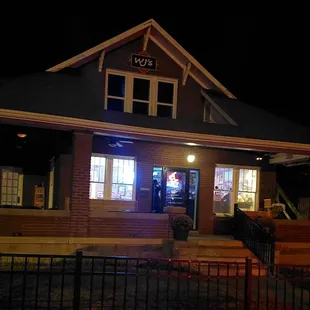 Looks like a house but a lovely restaurant that makes you feel like home!